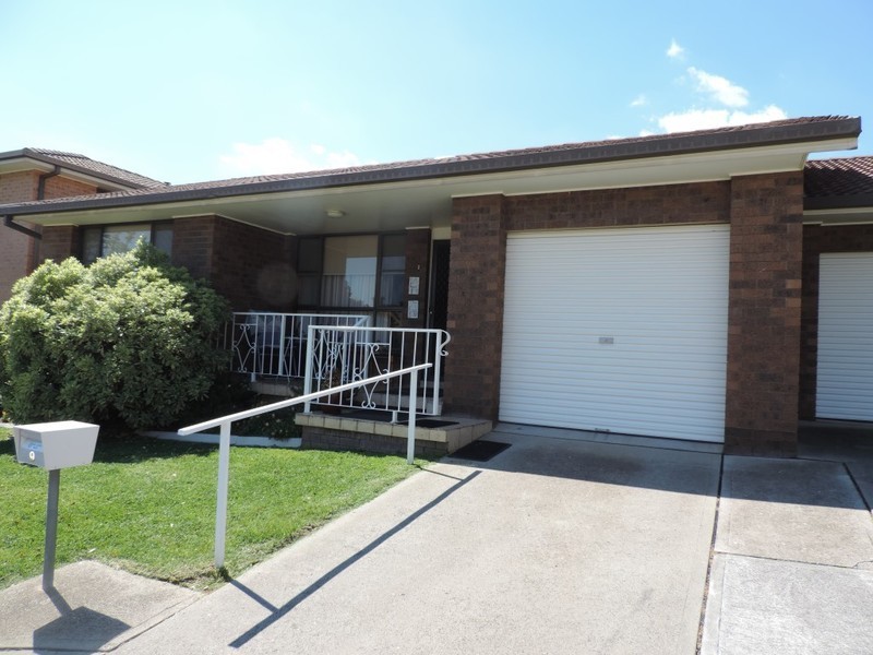 9/114 Clifford Street, Goulburn NSW 2580