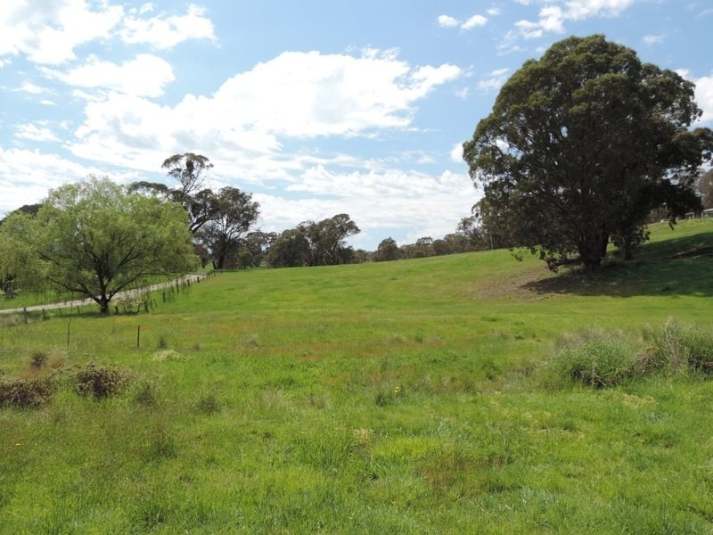 735 Bridge Creek Road, Binda NSW 2583