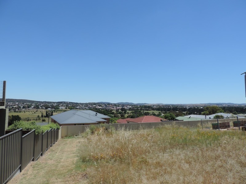 20 Melliodora Drive, Goulburn NSW 2580