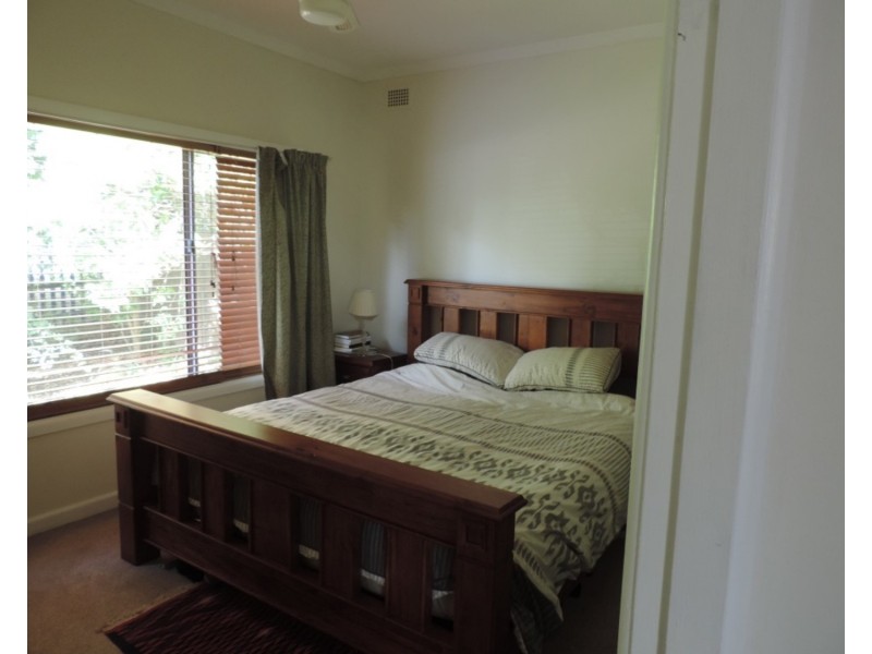 11A Newton Street, Goulburn NSW 2580