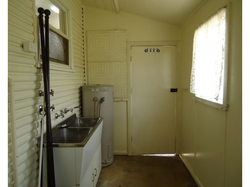 28 Colyer Street, Crookwell NSW 2583