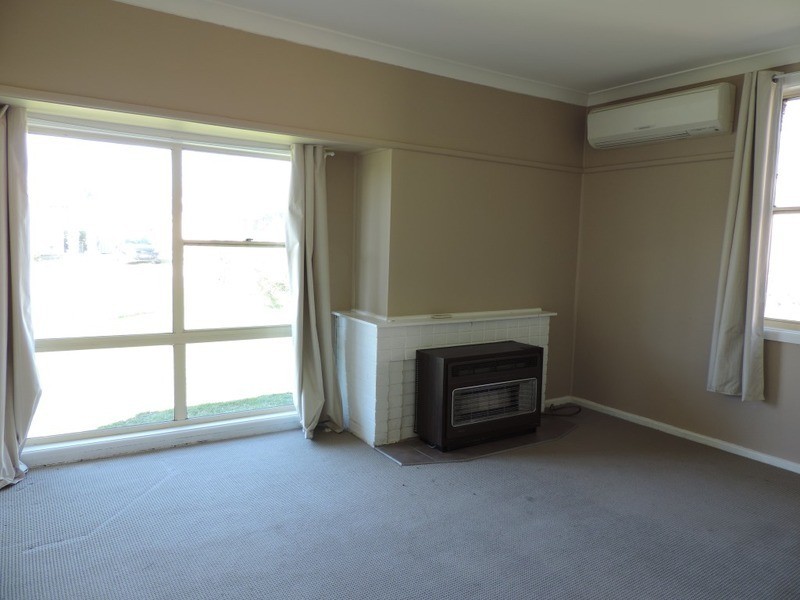 9 Darcy Crescent, Goulburn NSW 2580