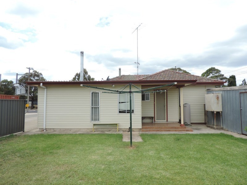 34 Union Street, Goulburn NSW 2580