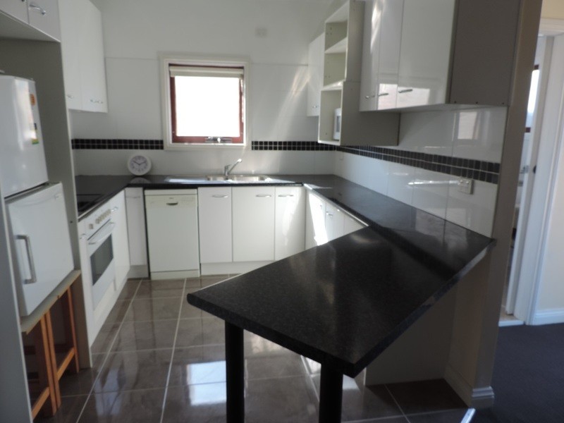 82 Lansdowne Street, Goulburn NSW 2580