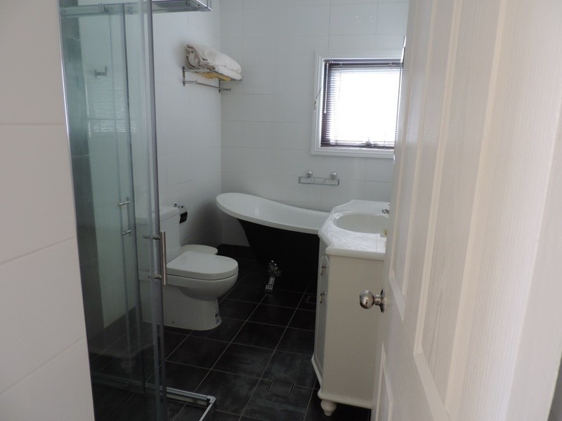 82 Lansdowne Street, Goulburn NSW 2580