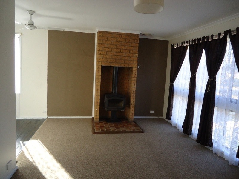 25 Brooklands Street, Crookwell NSW 2583