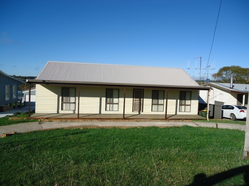 5 Parker Street, Crookwell NSW 2583