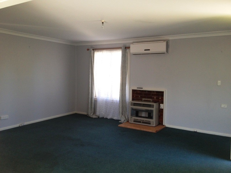 19 Gerathy Street, Goulburn NSW 2580