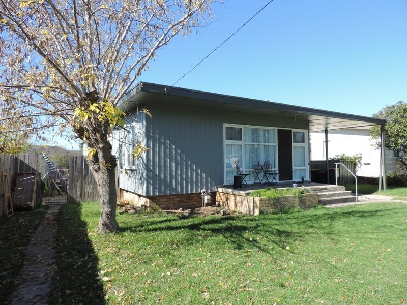 19 Gerathy Street, Goulburn NSW 2580