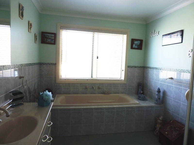 4 Paton Place, Goulburn NSW 2580