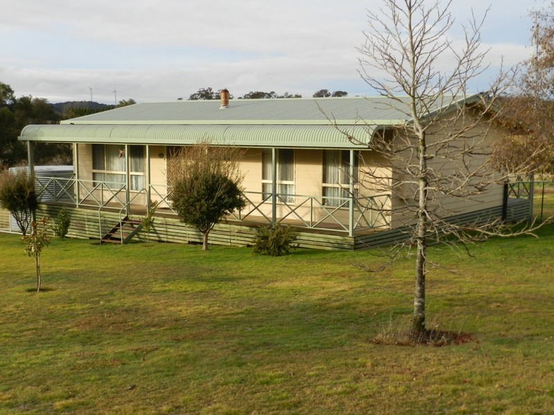 5 Caledonia Street, Grabben Gullen NSW 2583