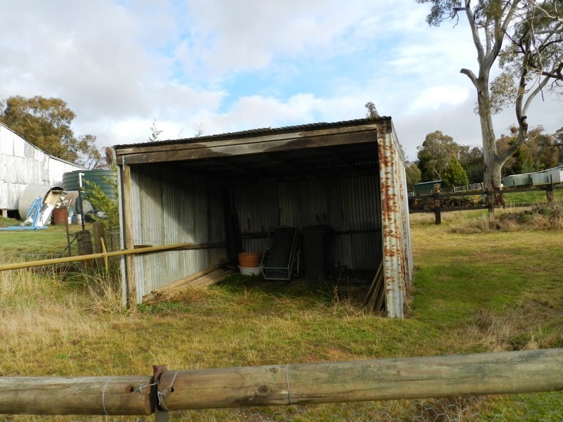 5 Caledonia Street, Grabben Gullen NSW 2583