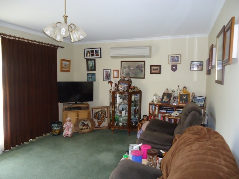 5 Caledonia Street, Grabben Gullen NSW 2583