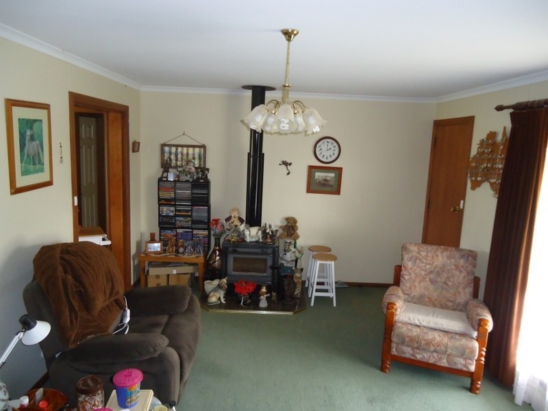 5 Caledonia Street, Grabben Gullen NSW 2583