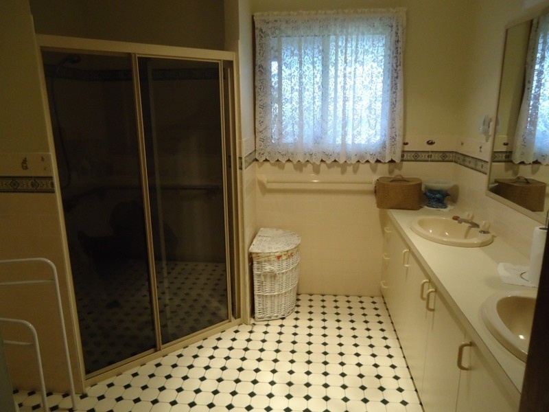 5 Caledonia Street, Grabben Gullen NSW 2583