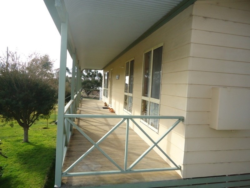 5 Caledonia Street, Grabben Gullen NSW 2583