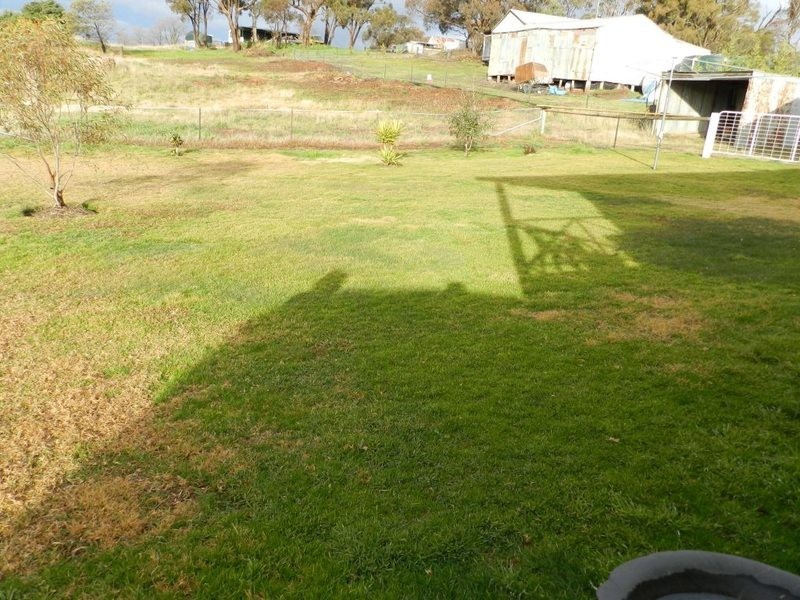 5 Caledonia Street, Grabben Gullen NSW 2583