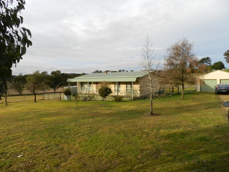 5 Caledonia Street, Grabben Gullen NSW 2583