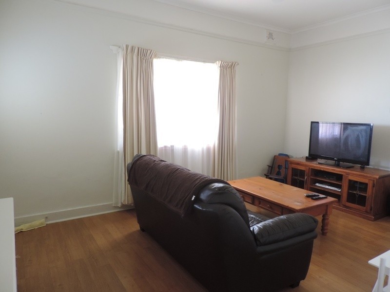 11a Park Street, Goulburn NSW 2580