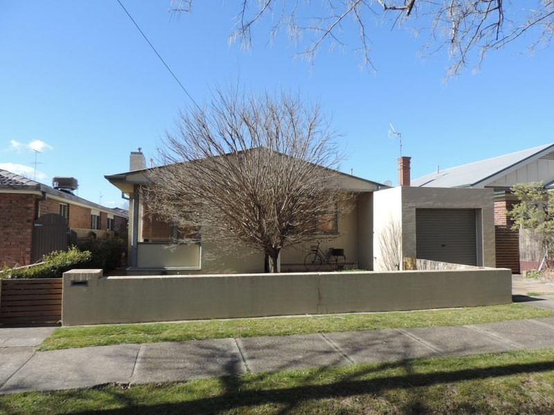 357 Auburn Street, Goulburn NSW 2580