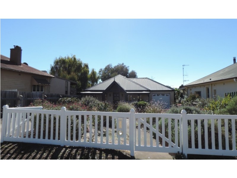 135 Addison Street, Goulburn NSW 2580
