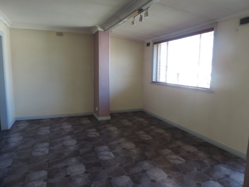 10 Arnheim Street, Goulburn NSW 2580