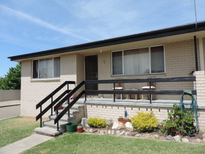 4/13a Cowper Street, Goulburn NSW 2580