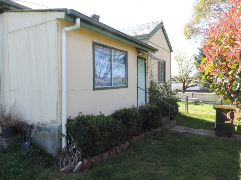 2 Chisholm Street, Taralga NSW 2580