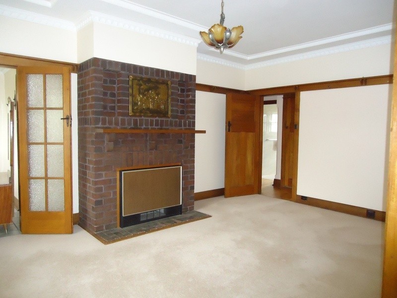 19 Robertson Street, Crookwell NSW 2583