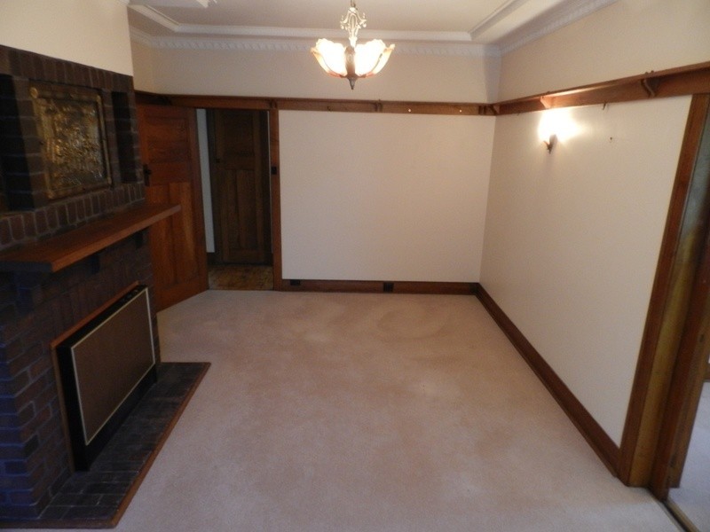 19 Robertson Street, Crookwell NSW 2583