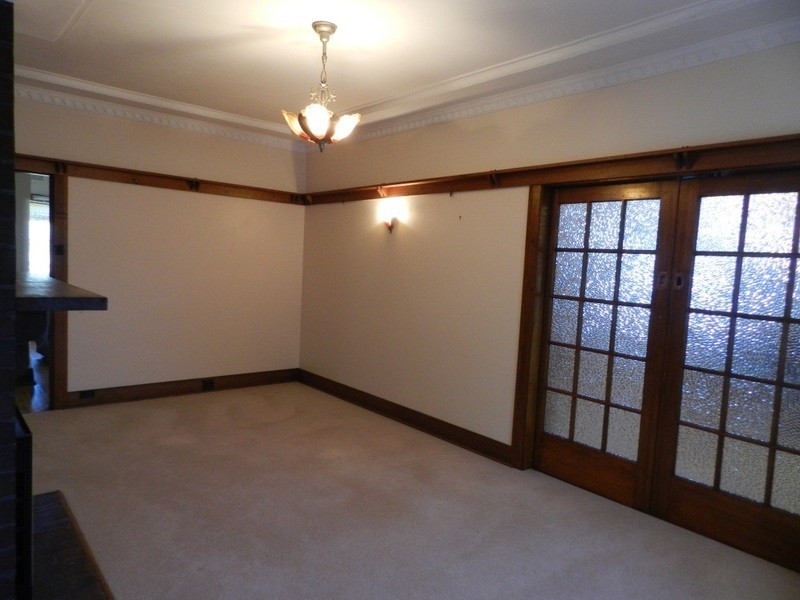 19 Robertson Street, Crookwell NSW 2583