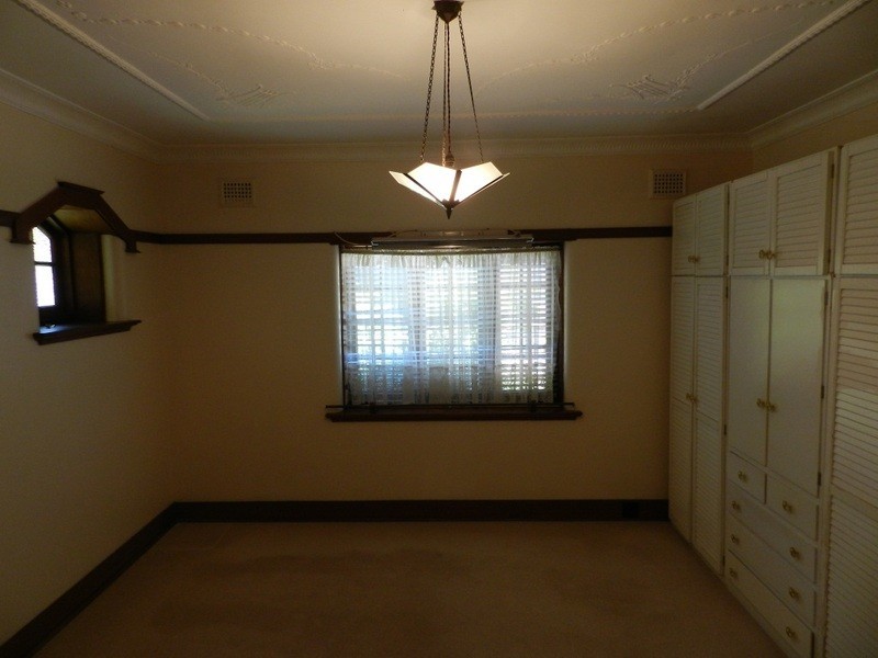 19 Robertson Street, Crookwell NSW 2583