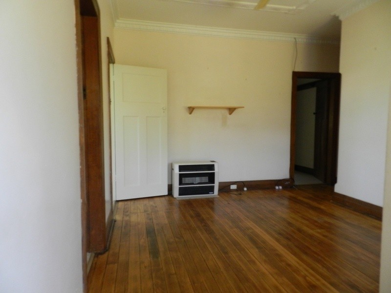 19 Robertson Street, Crookwell NSW 2583