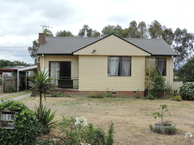 109 Finlay Road, Goulburn NSW 2580