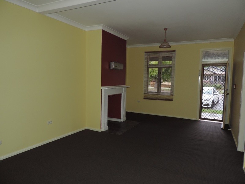 8-10 Lithgow Street, Goulburn NSW 2580