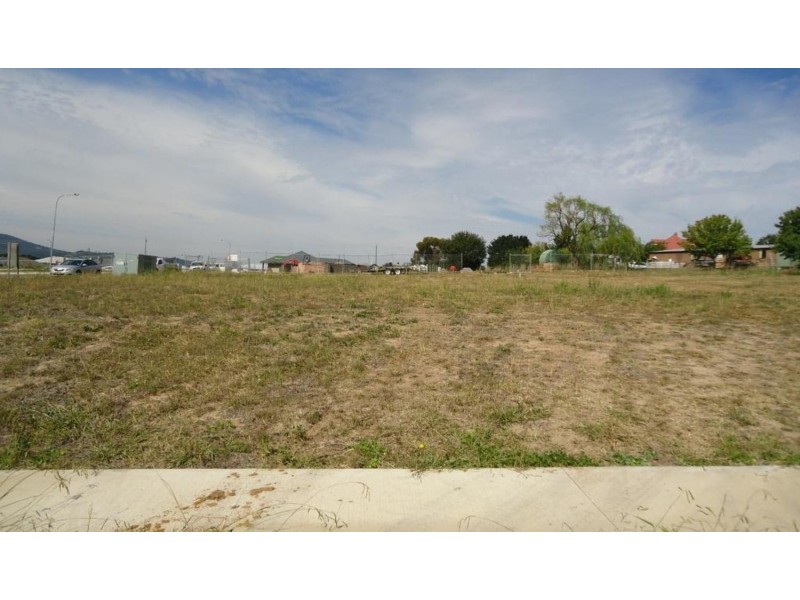 48 Kidd Circuit, Goulburn NSW 2580