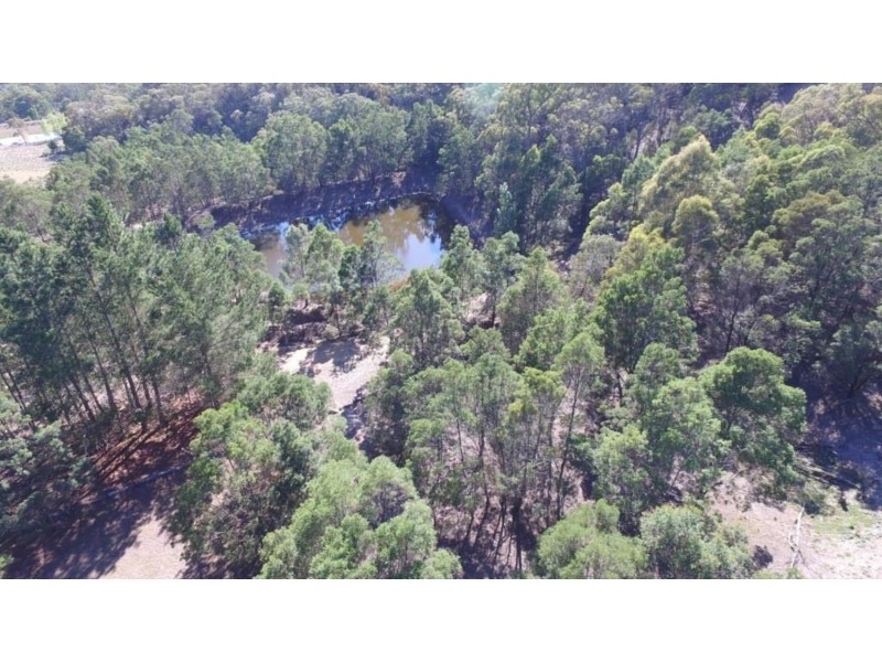 272 St Clair Road, Lake Bathurst NSW 2580