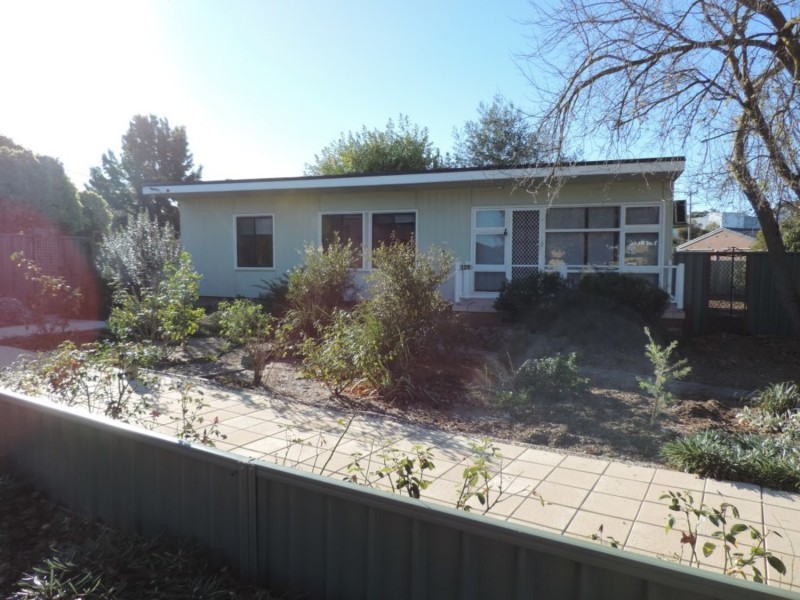 129 Lansdowne Street, Goulburn NSW 2580