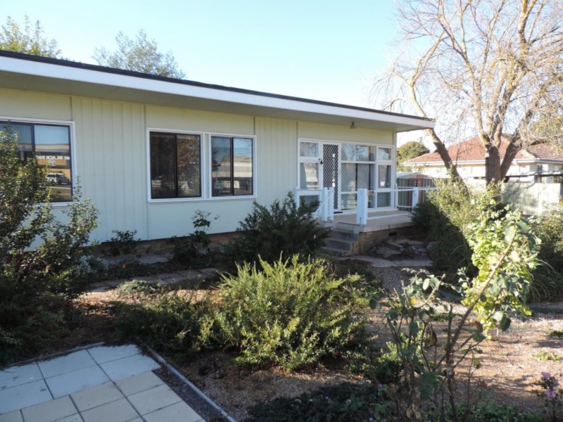 129 Lansdowne Street, Goulburn NSW 2580