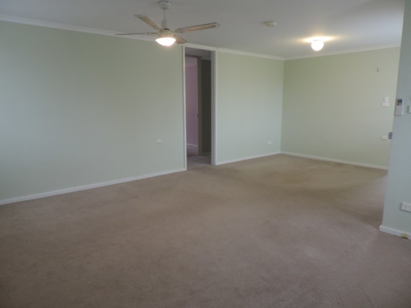 3 Strathallen Crescent, Goulburn NSW 2580