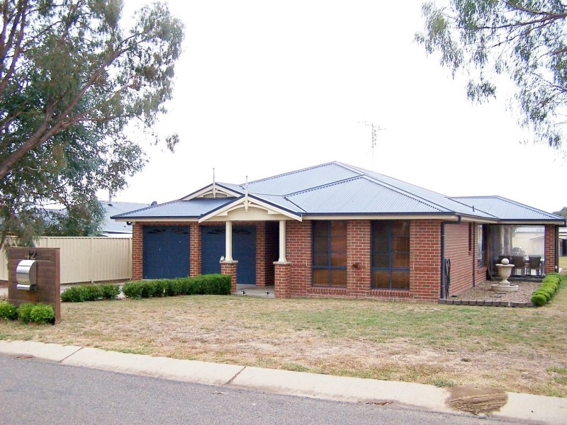 42 Tait Street, Crookwell NSW 2583