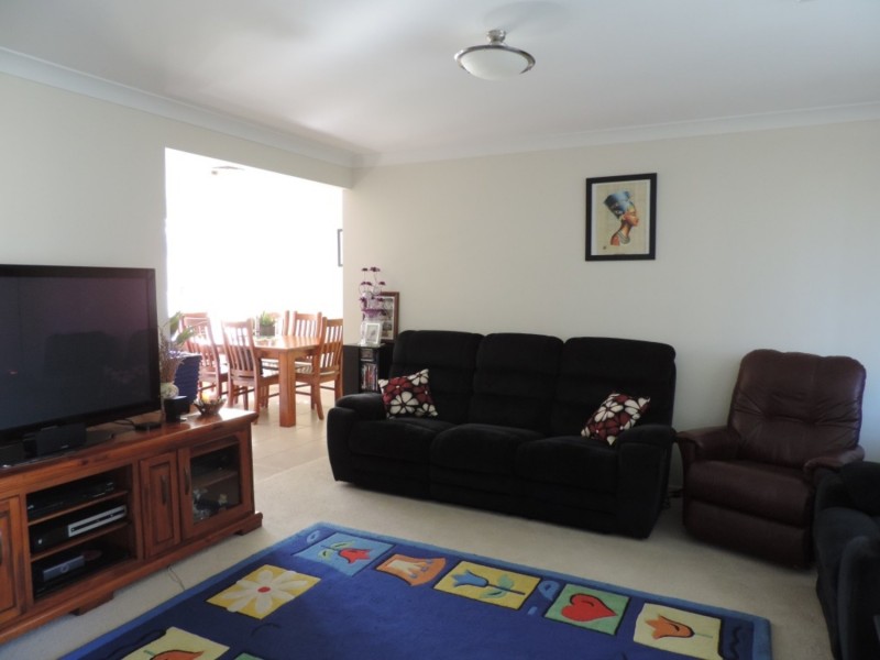 31 Crestwood Drive, Goulburn NSW 2580
