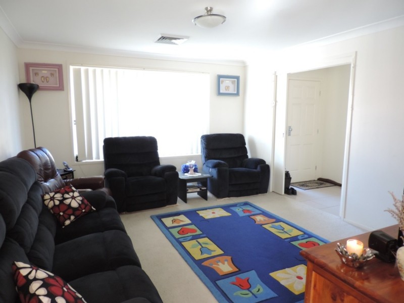 31 Crestwood Drive, Goulburn NSW 2580