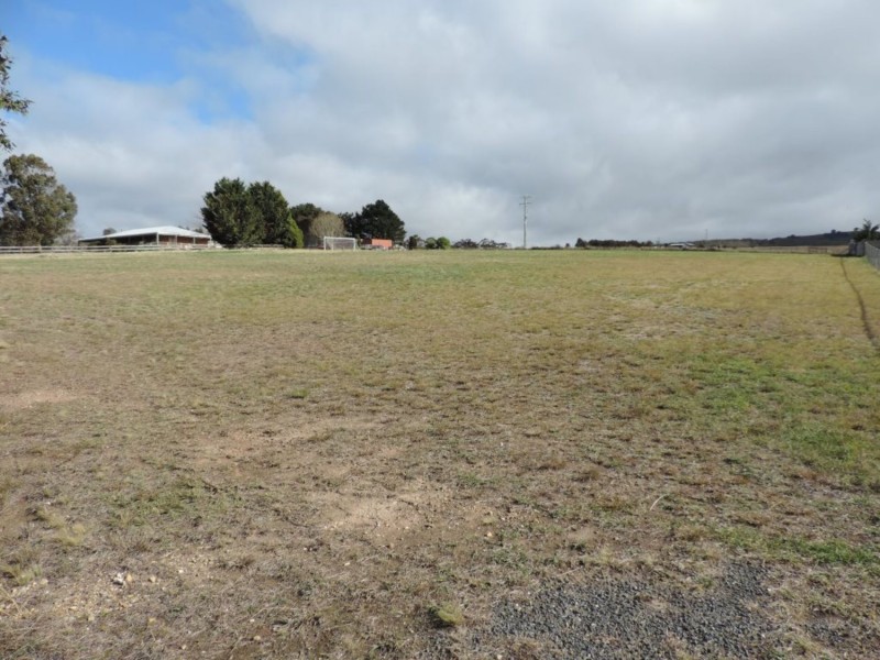 22-24  Rosebery Street, Tarago NSW 2580