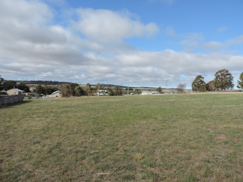 22-24  Rosebery Street, Tarago NSW 2580