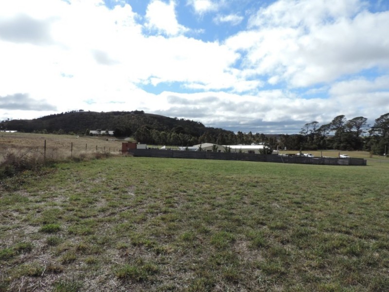 22-24  Rosebery Street, Tarago NSW 2580