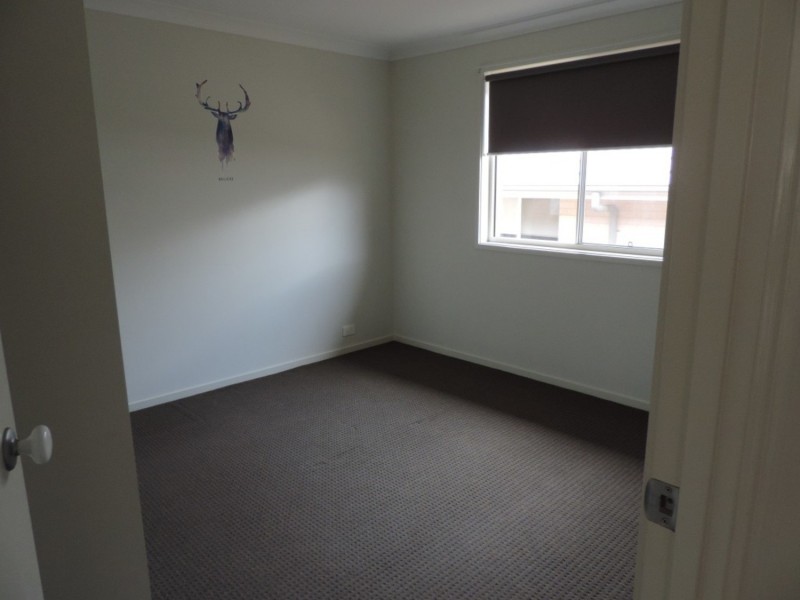 11 Cohen Place, Goulburn NSW 2580