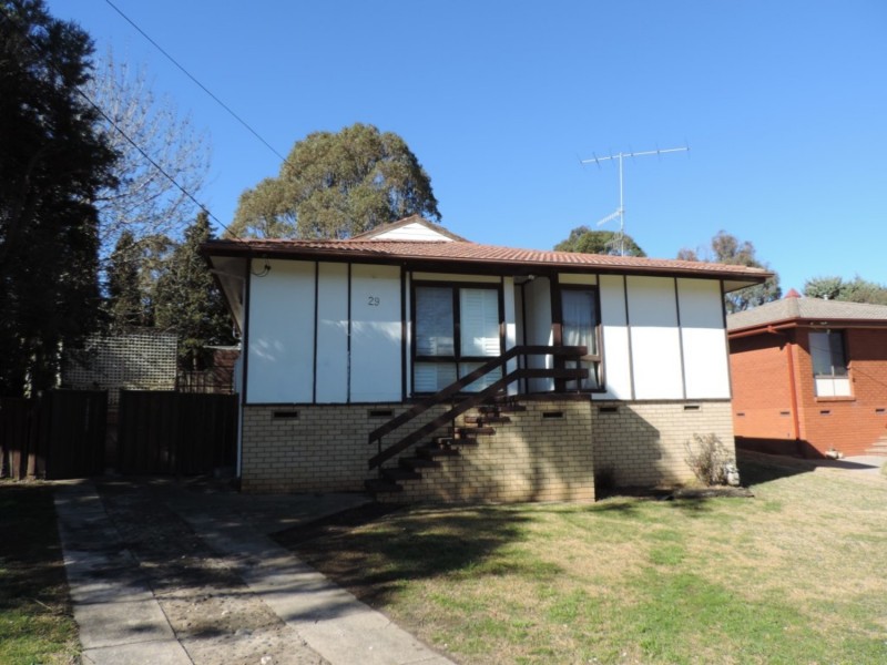29 Towrang Avenue, Goulburn NSW 2580