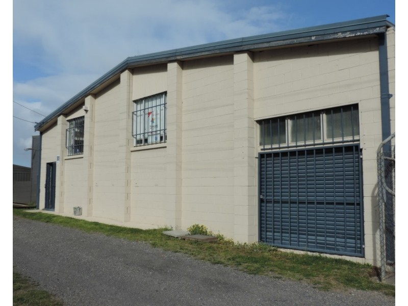 89 Knox Street, Goulburn NSW 2580