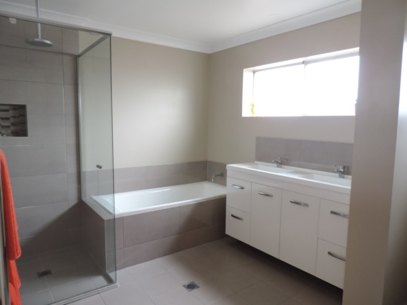 41 Taralga Road, Goulburn NSW 2580